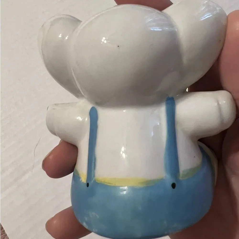 Vintage Baby‎ Elephant Salt & Pepper Shakers read